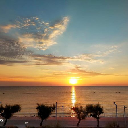 Hotel Metropol Pesaro Eksteriør bilde