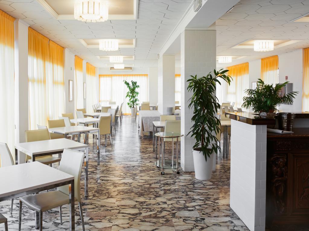 Hotel Metropol Pesaro Eksteriør bilde
